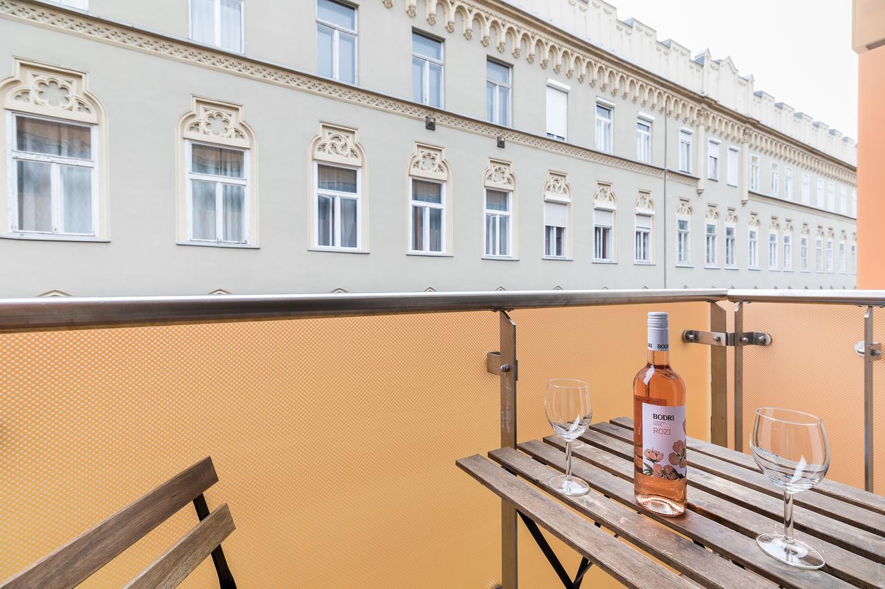 Villa Swu Broadway Budapest Exterior foto